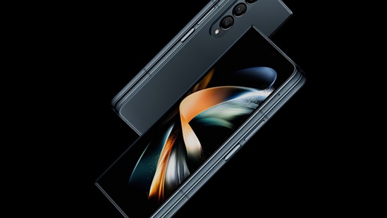 Galaxy Z Fold 4 finally gets One UI 8.(Samsung)