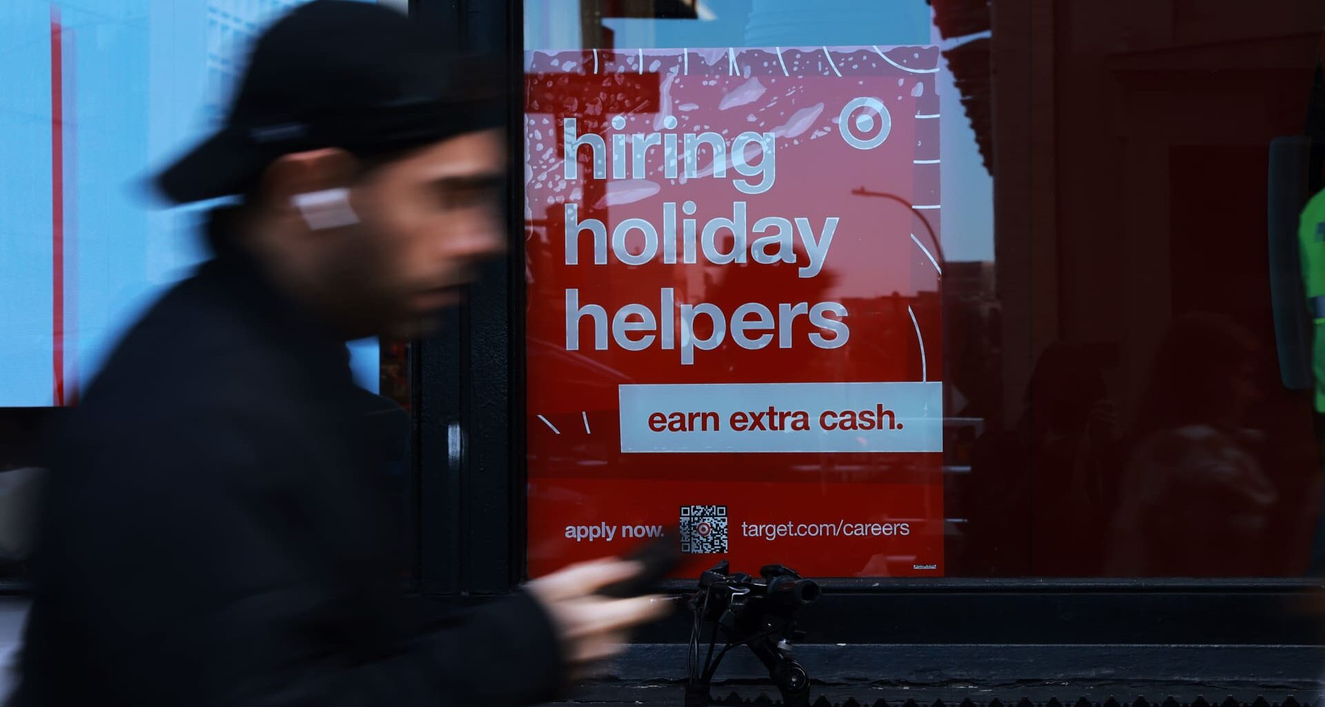 Consumer confidence hits lowest point since April as job worries grow