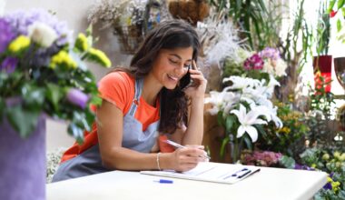 2 ways to save for retirement if you're self employed