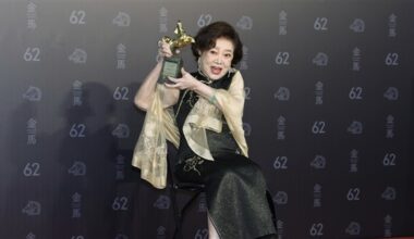 Chen Shu-fang receives lifetime achievement award at Golden Horse 62