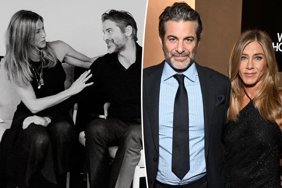 Jennifer Aniston's A-list pal gives her 'love affair' with Jim Curtis his stamp of approval