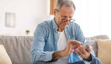 It's official - Vizz, the FDA-approved eye drops, allow reading without glasses and cost only $2 a day