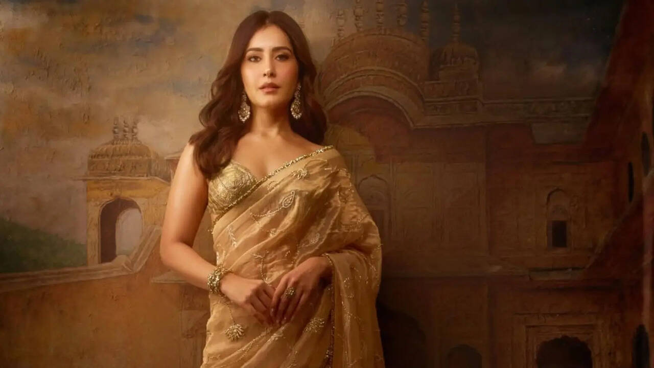 Raashii Khanna Reacts To 'Objectification' Of Women In South Cinema: If Line Is Being Crossed... | EXCL | Bollywood