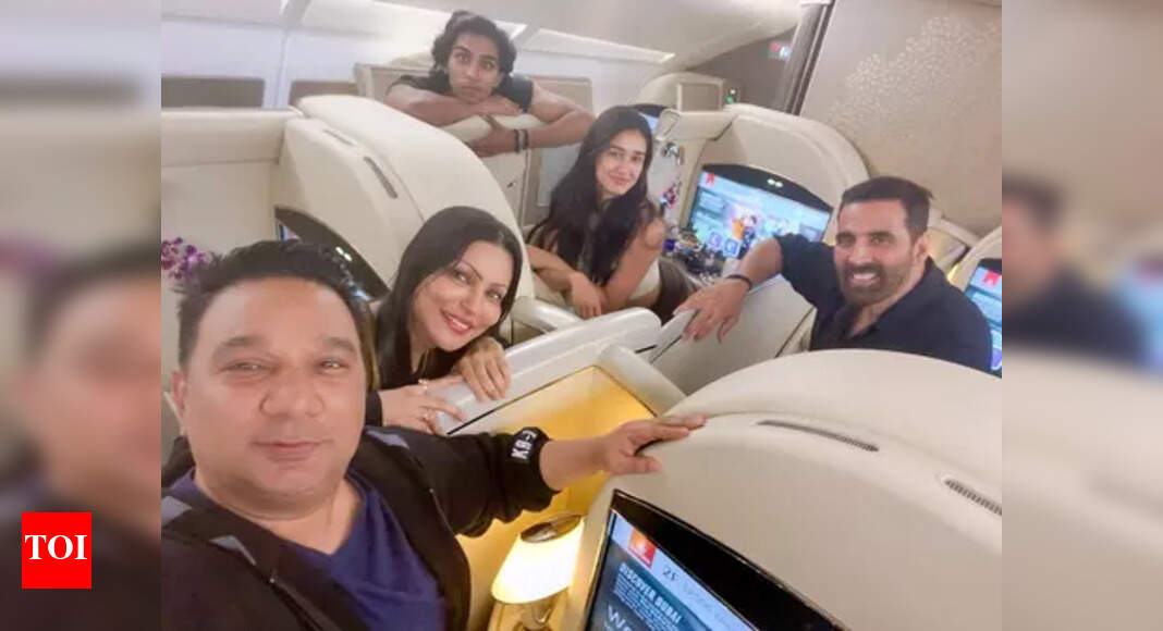 Akshay Kumar Concludes Dubai Shoot for 'Welcome To The Jungle' with Disha Patani and Ahmed Khan |