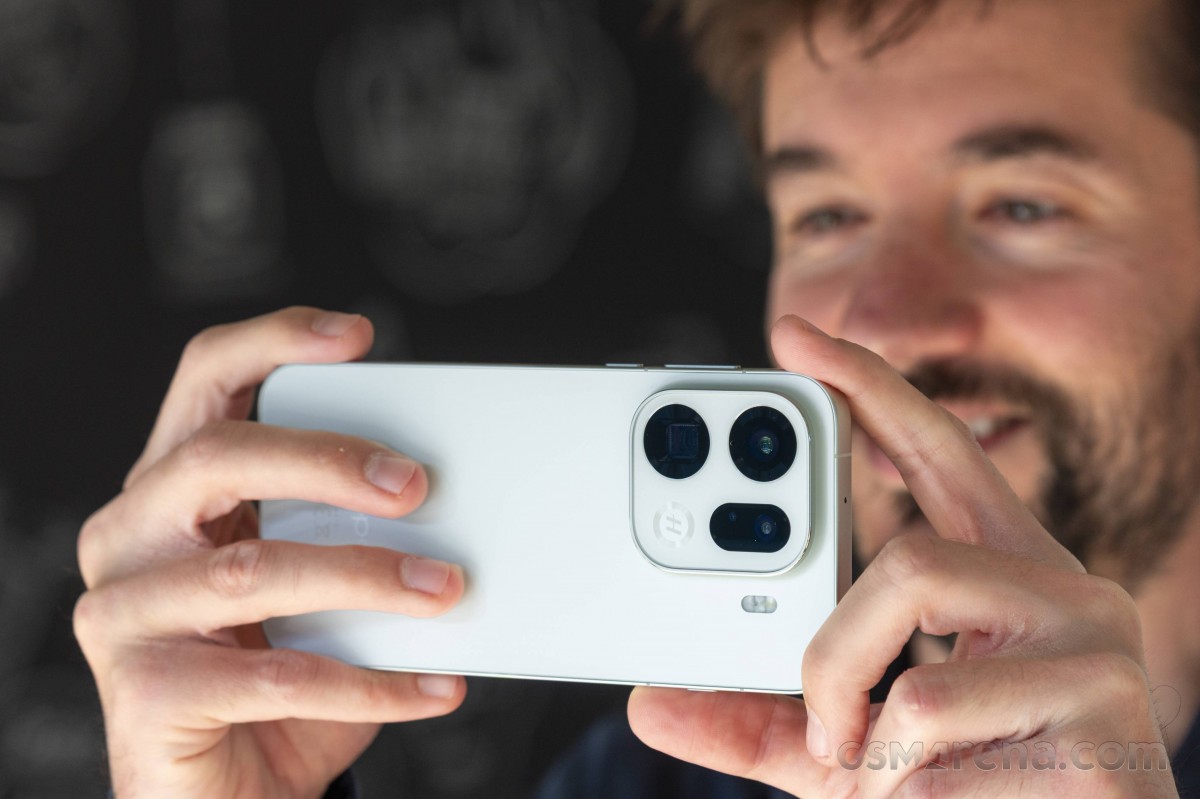 This is Halloween in Mexico through the lenses of the Oppo Find X9 Pro