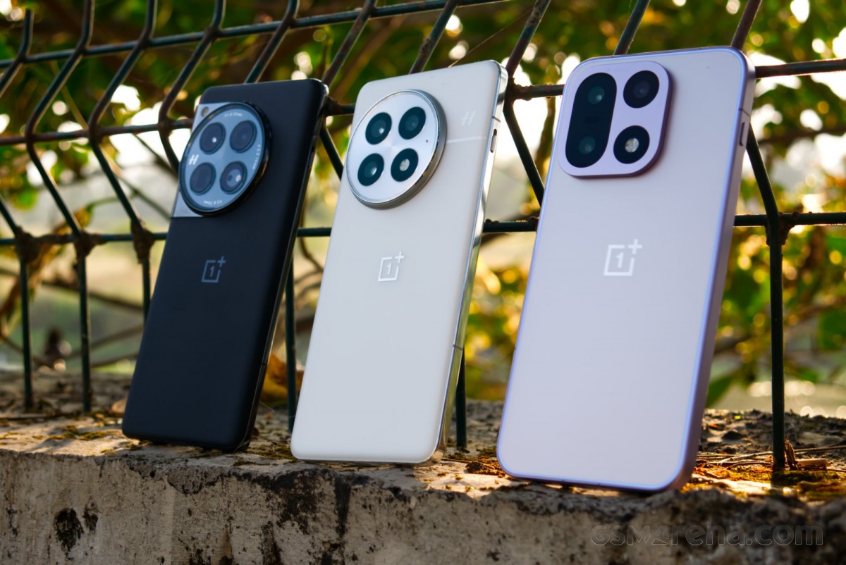 OnePlus 15 in for review