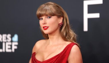 Taylor Swift Blocked From A New No. 1 By A Historic Smash