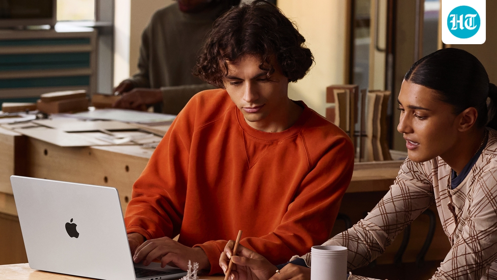 Want a MacBook without AI? Here’s how to turn off Apple Intelligence 
(HT Tech)