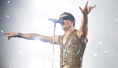 Yungblud cancels remaining tour dates after concerning health test results