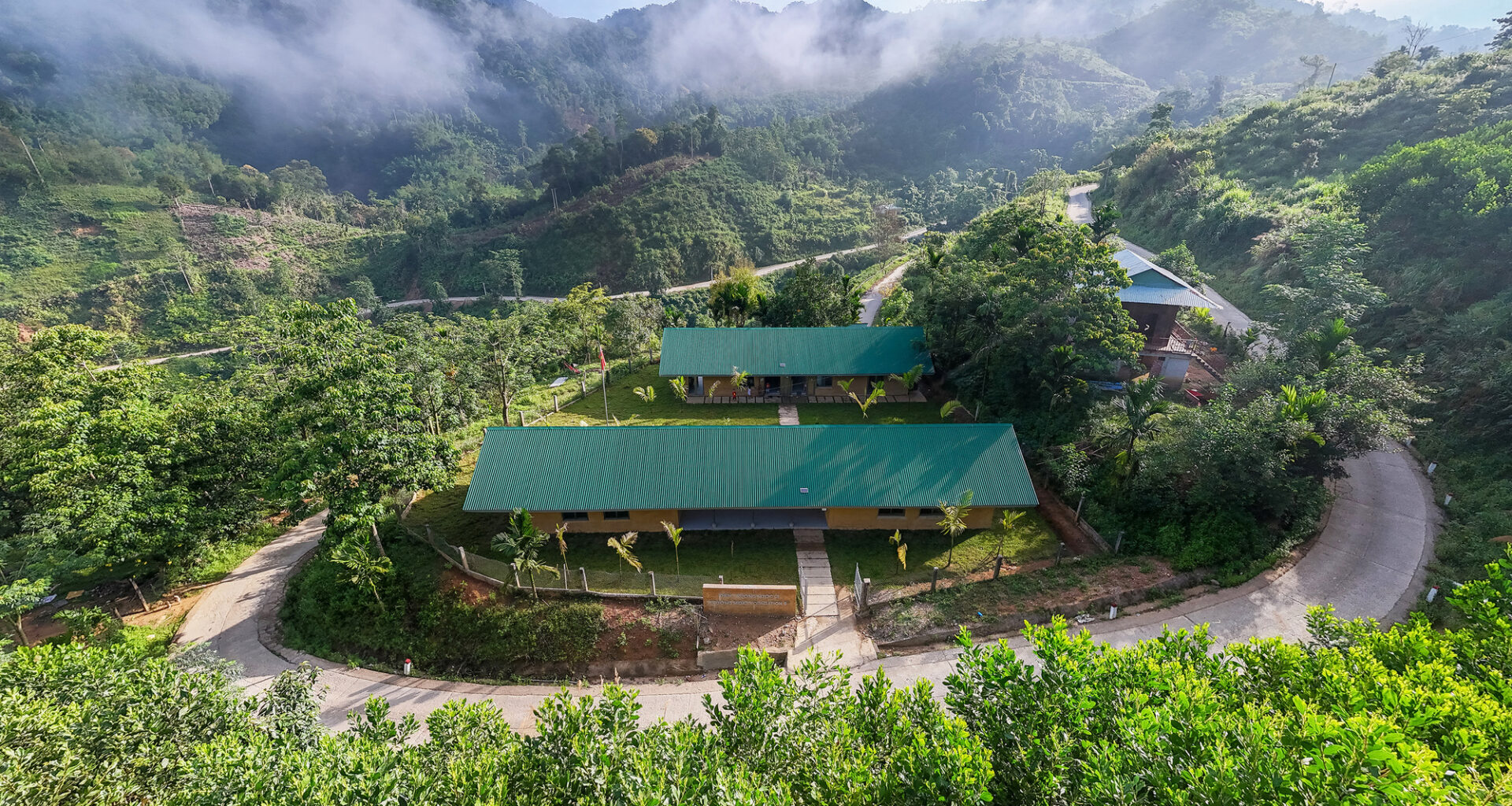 Nuoc Ui School / VTN Architects