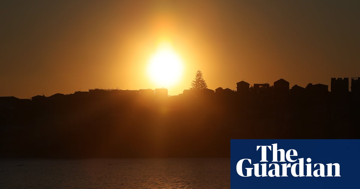 ‘Damned if we do but completely stuffed if we don’t’: heatwaves will worsen longer net zero is delayed | Climate crisis