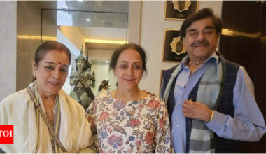 Shatrughan Sinha and wife Poonam visit Hema Malini to check on Dharmendra's health after Hospital discharge |