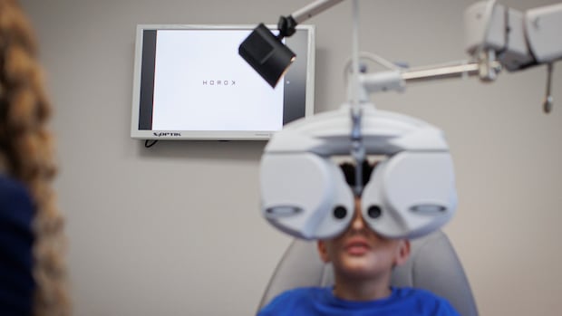 Ophthalmologists raise safety concerns as provinces weigh allowing optometrists to perform minor surgeries