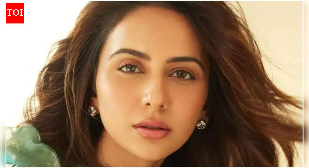 Rakul Preet Singh opens up on Bollywood actresses as working moms; ‘Deepika Padukone, Alia Bhatt, Kiara Advani have crossed that boundary’ |