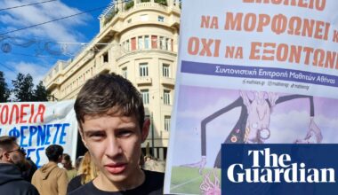 Greek secondary school teachers to be trained in using AI in classroom | Greece