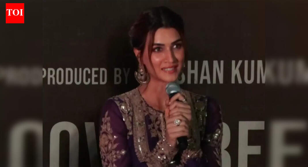 Kriti Sanon admits she was ‘jealous’ of sister Nupur Sanon for studying in DU: ‘I was doing engineering somewhere in Noida’ | Hindi Movie News