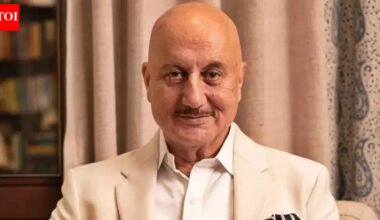 'He gave me 5000 pounds for Bend It Like Beckham,' Anupam Kher stood up at a coffee table and shouted as he fought for a better pay for a film |