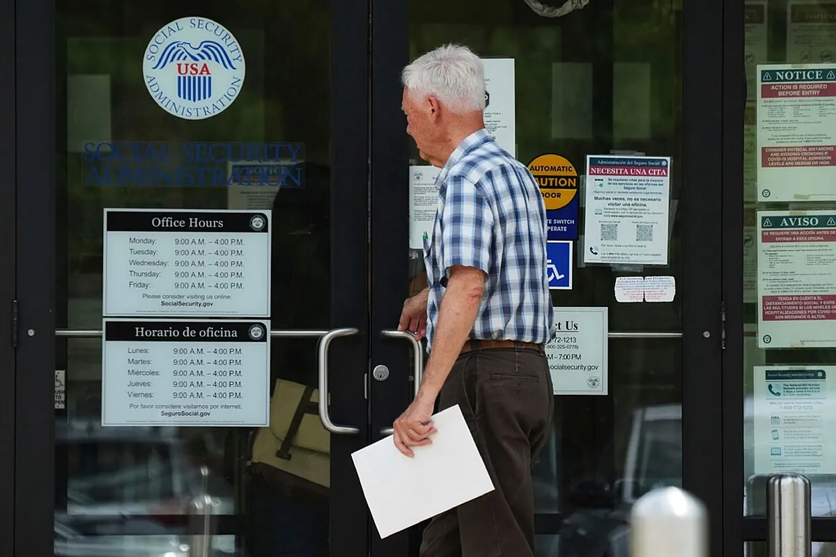 When will Social Security benefits be paid in December 2025? SSI and SSDI deposit schedule - MARCA