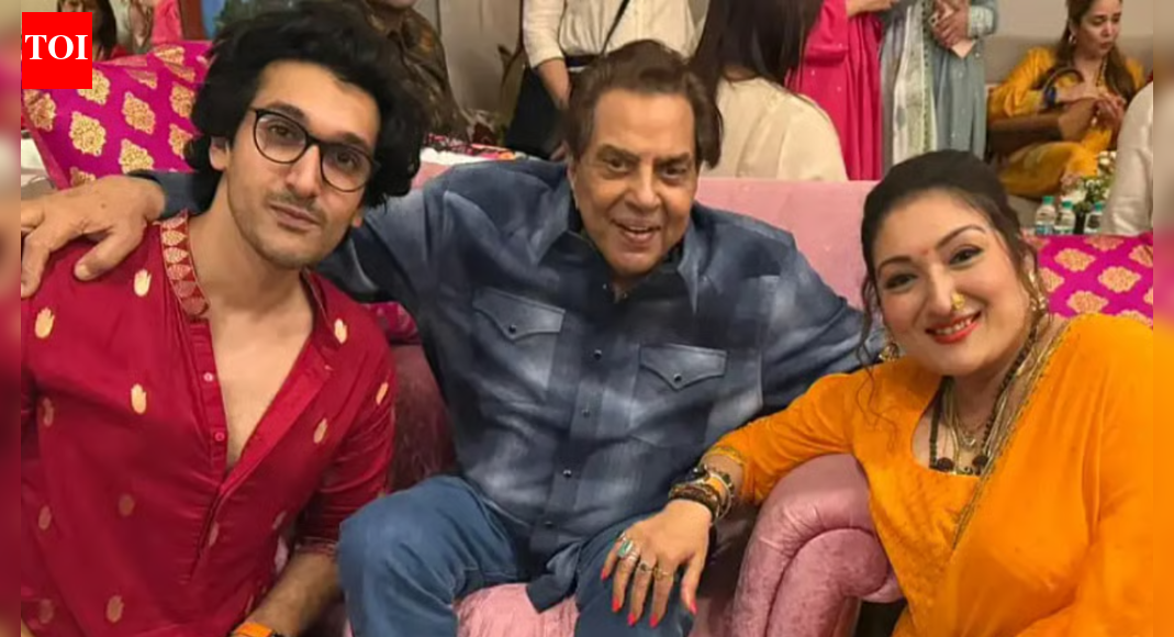 ‘Esha Deol had hosted us’: Govinda's wife Sunita Ahuja recalls her last meeting with Dharmendra, calls him her ‘childhood crush’ |