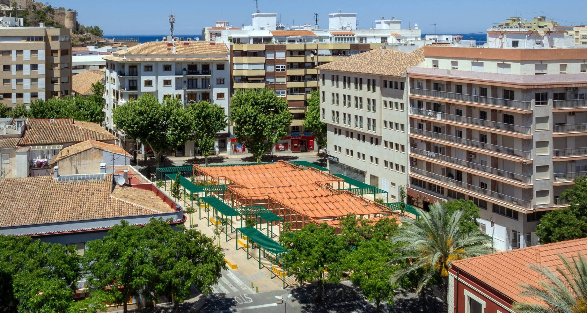 María Hervás Plaza in the Historic Center of Dénia, Valencian Community / DVCH DeVillarCHacon