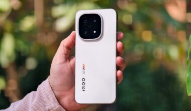 iQOO 15 Review: Multiple Steps Forward, No Steps Back  