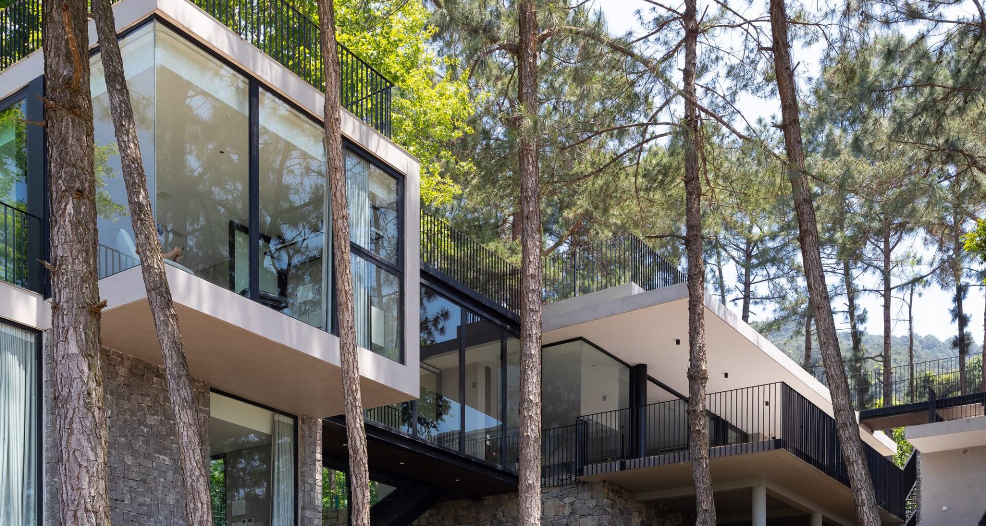 Tam Dao Retreat House / Idee architects