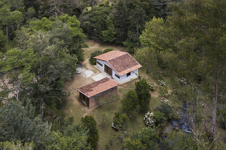 From Legal Constraint to Local Craft: Four Adaptive Projects by messina | rivas in Cunha - Image 5 of 14