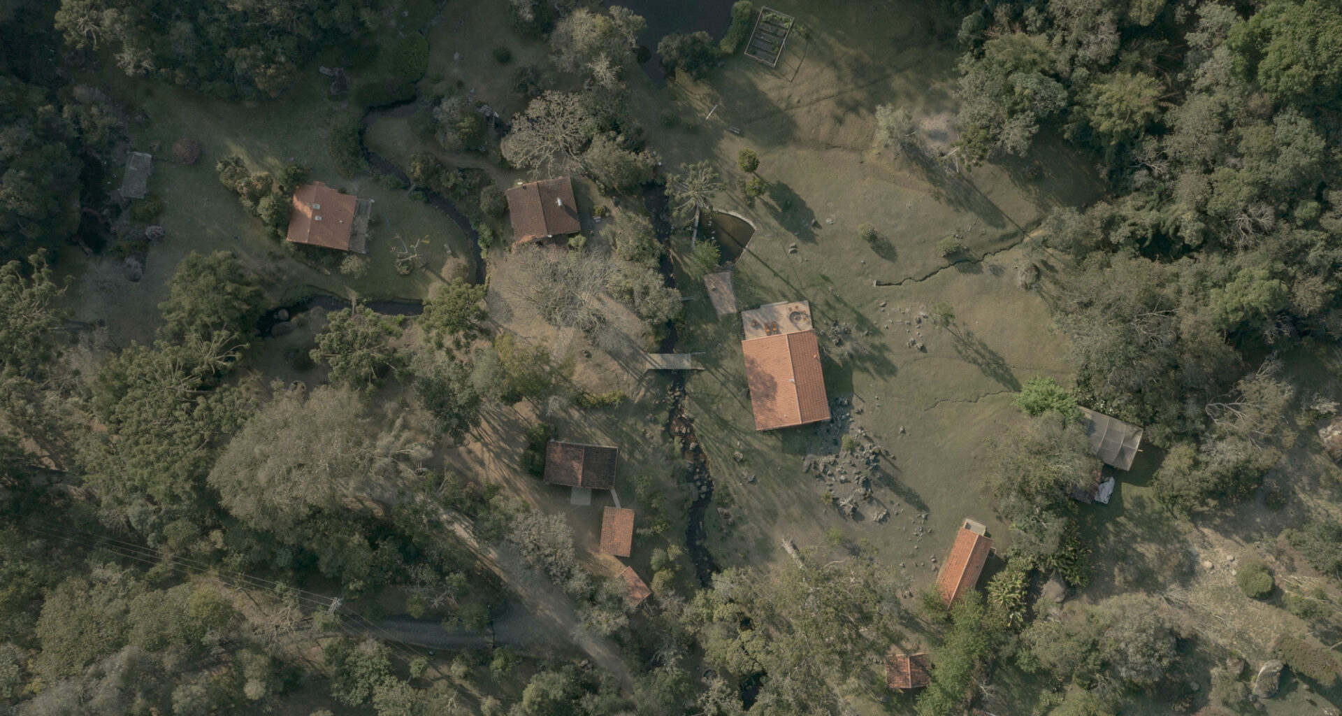 From Legal Constraint to Local Craft: Four Adaptive Projects by messina | rivas in Cunha