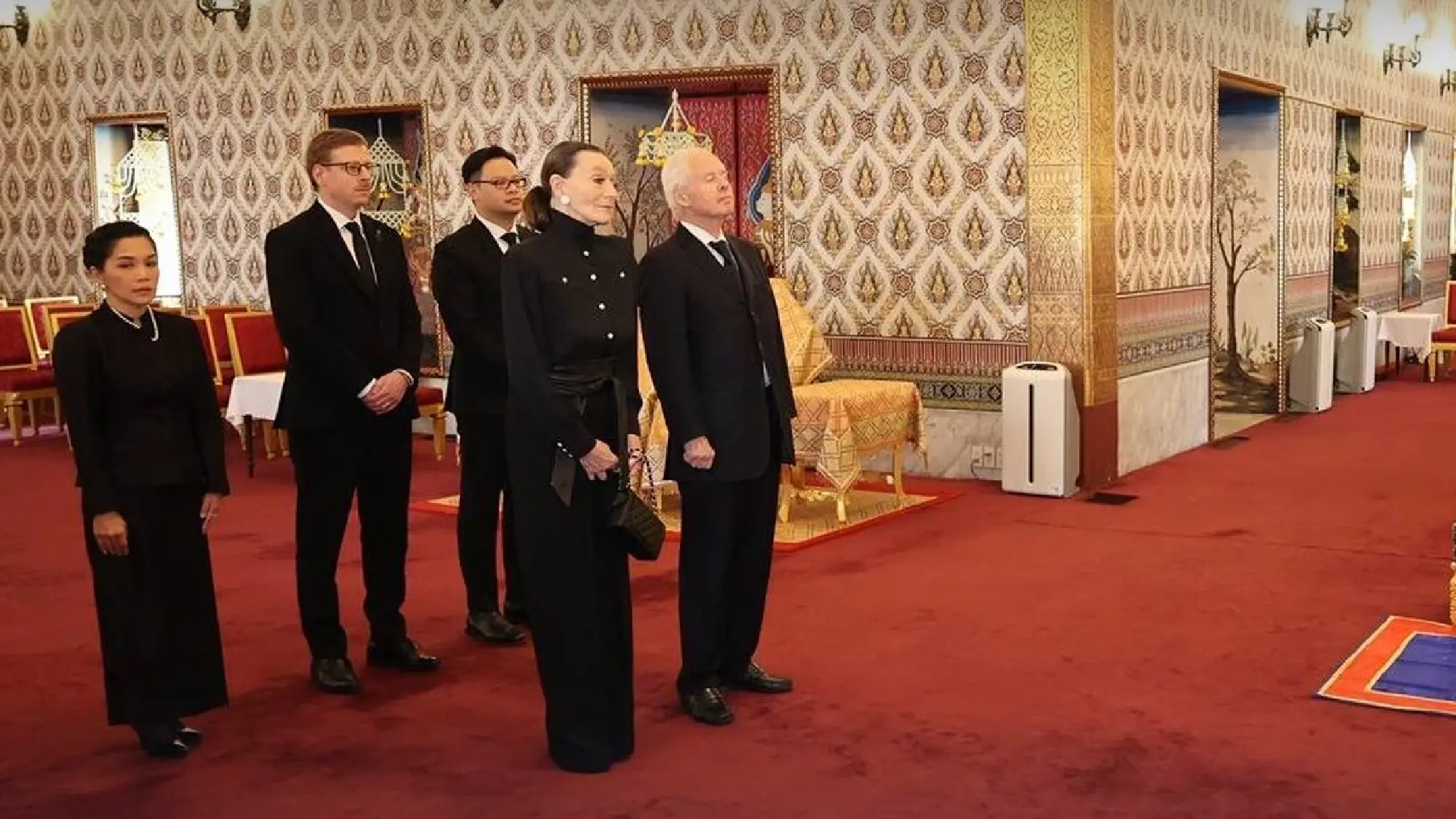 Prince of Liechtenstein and wife pay respects to Her Majesty Queen Sirikit The Queen Mother