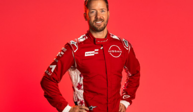 Sam Bird signs as Nissan's Reserve and Development Driver