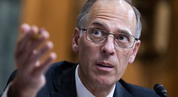 Economist Mark Zandi says 22 states are already in recession based on 2 clear indicators. How to protect yourself now