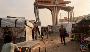 Arab officials say Trump must push Israel on Gaza withdrawal to secure Hamas' disarmament - Haaretz