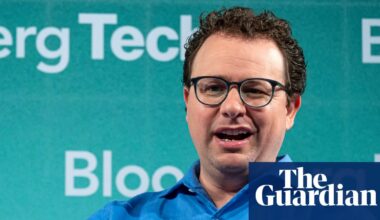 AI firms must be clear on risks or repeat tobacco’s mistakes, says Anthropic chief | Artificial intelligence (AI)