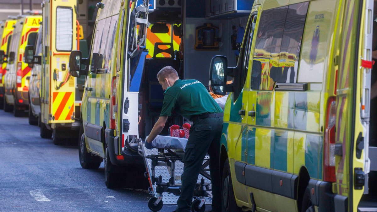 Fears of worst flu season in decades — as junior doctors go on strike
