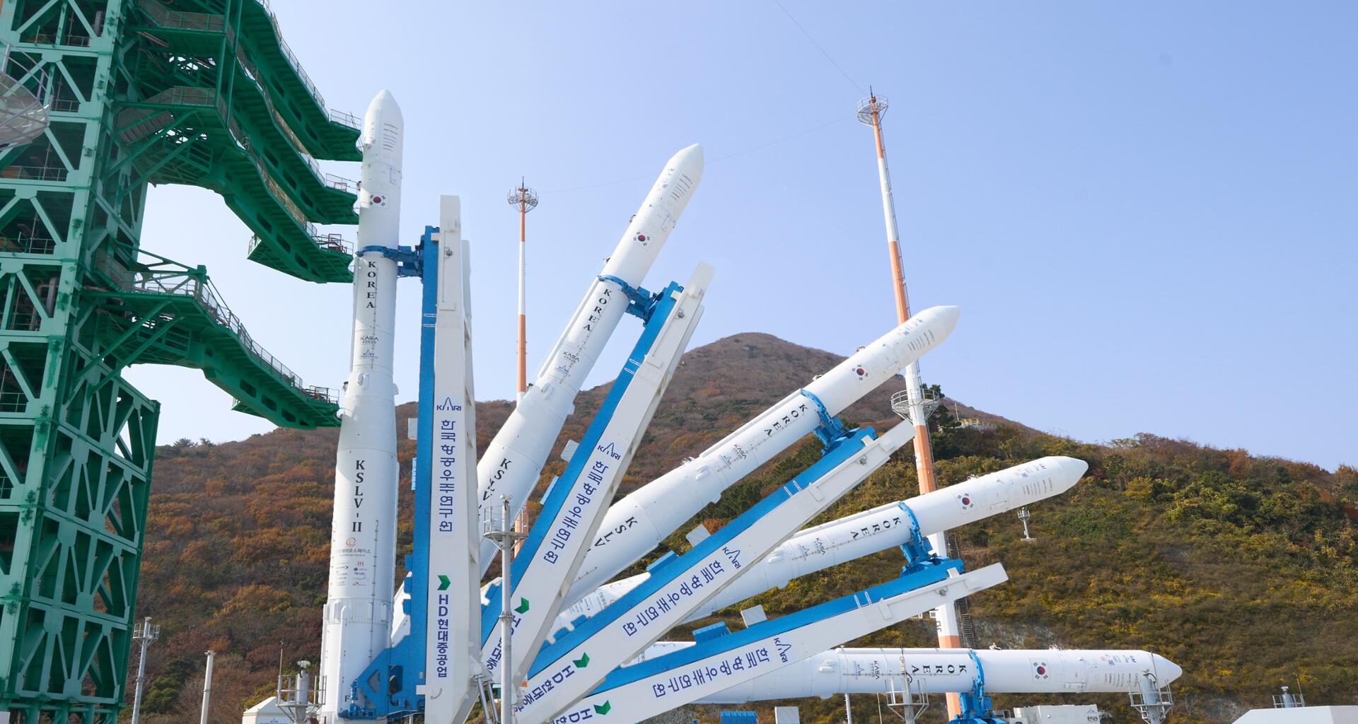 Korea's Nuri rocket undergoing final checks as early Thursday launch nears