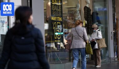 Markets live updates: Aussie dollar rises on inflation pick up, ASX off highs but still in positive territory