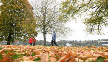 Could a walk at lunchtime transform your health?