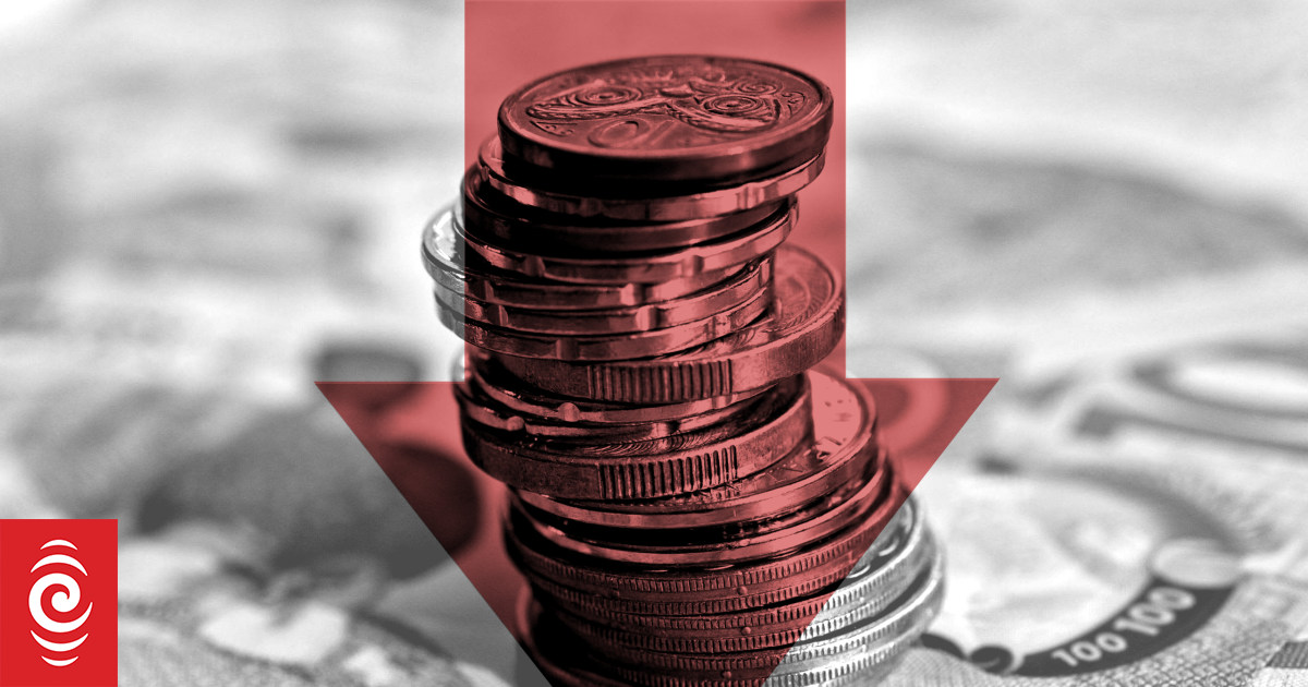 First banks move after OCR cut