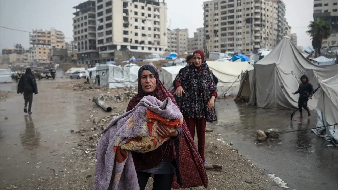 Bombing and coming winter worsen plight of Gaza survivors