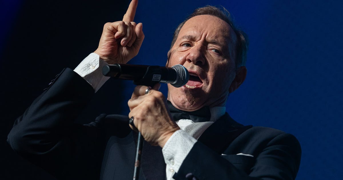 Kevin Spacey Plays Israel: A Canceled Performer Meets a Canceled Country