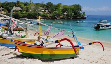 Aussie tourists in Bali face big changes as Indonesia announces new cashless system