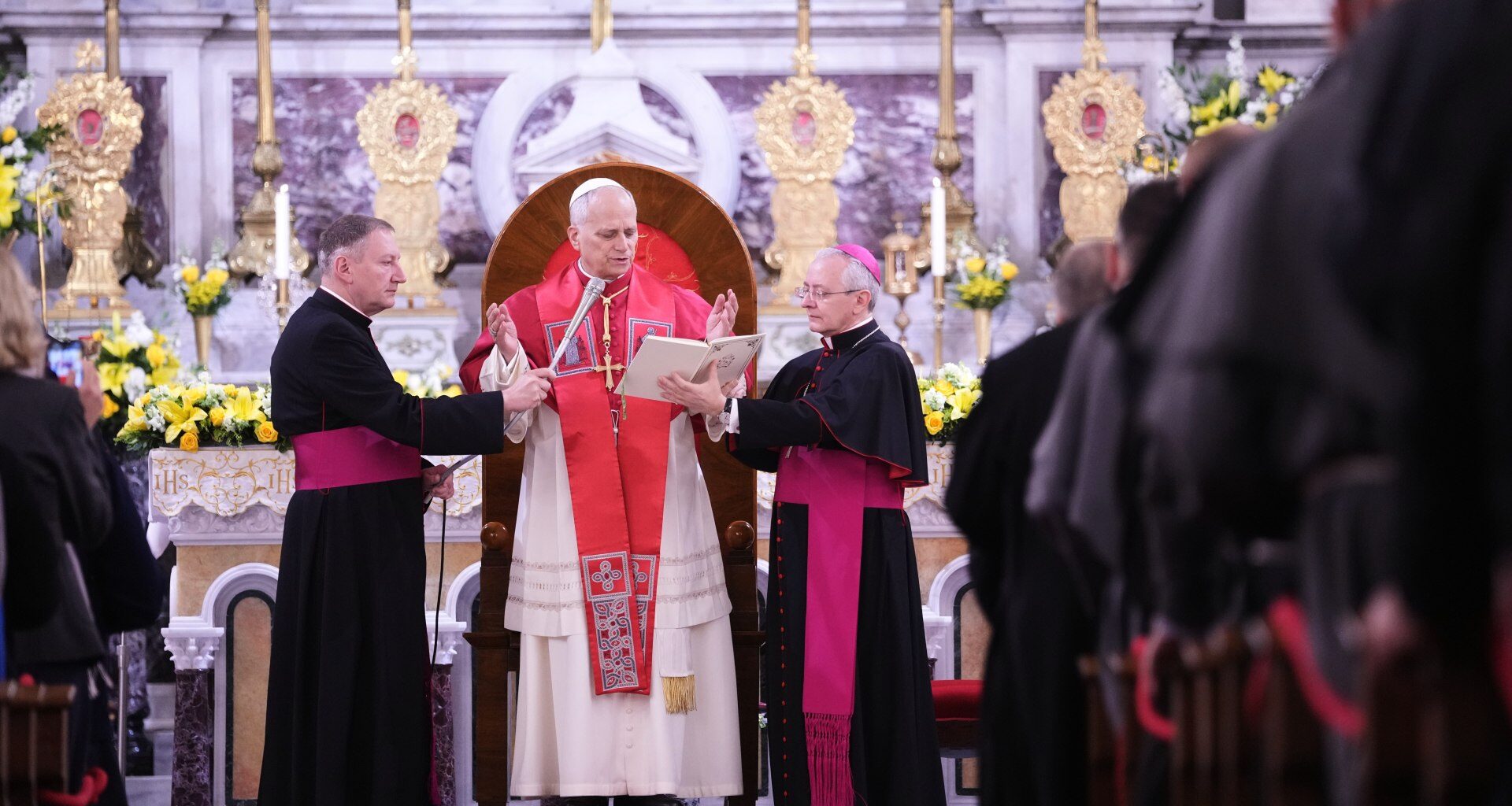 Pope Leo XIV begins Turkiye visit with prayers and unity message | Religion News