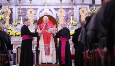 Pope Leo XIV begins Turkiye visit with prayers and unity message | Religion News