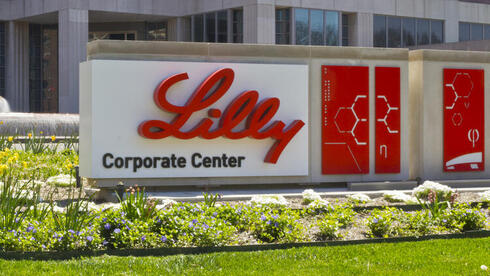 Eli Lilly becomes first drugmaker to reach $1 trillion valuation on weight-loss boom