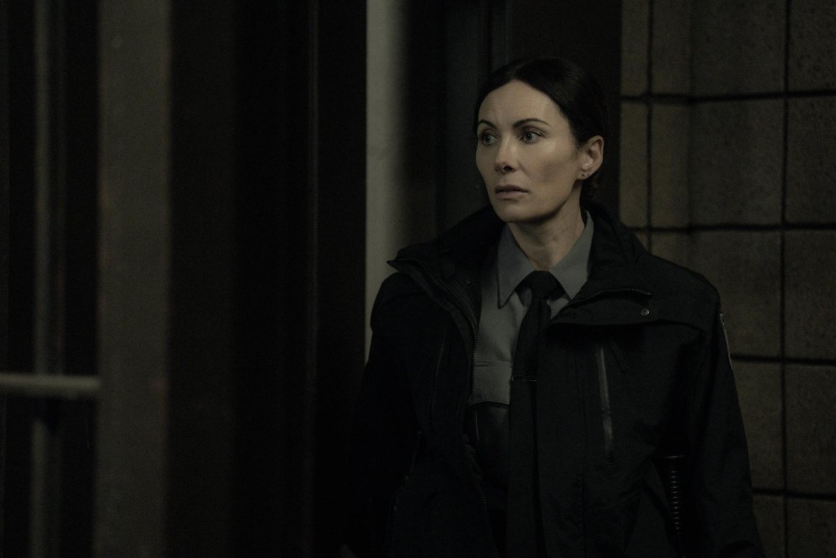 Laura Benanti says 'Kingstown' guard breaks with her usual rich, mean roles