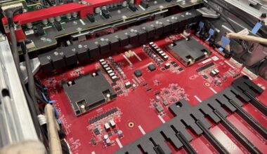 Broadcom PEX90144 In Dell PowerEdge XE7745 Chassis At SC25 Internal Switches 2 Large