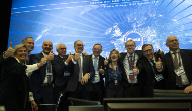 ESA Directors and Director General smiling during CM25