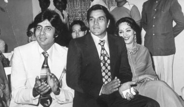 WATCH! Amitabh Bachchan, Salman Khan, Akshay Kumar, and Hema Malini arrive to pay their last respects to legendary actor Dharmendra – Firstpost