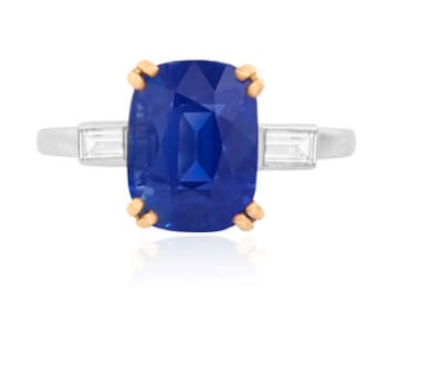 Kashmir sapphire in a sapphire and diamond ring (€100,000-€150,000)