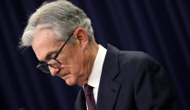 The Fed is so divided that the next vote on rates could result in an unprecedented tie, analysts say